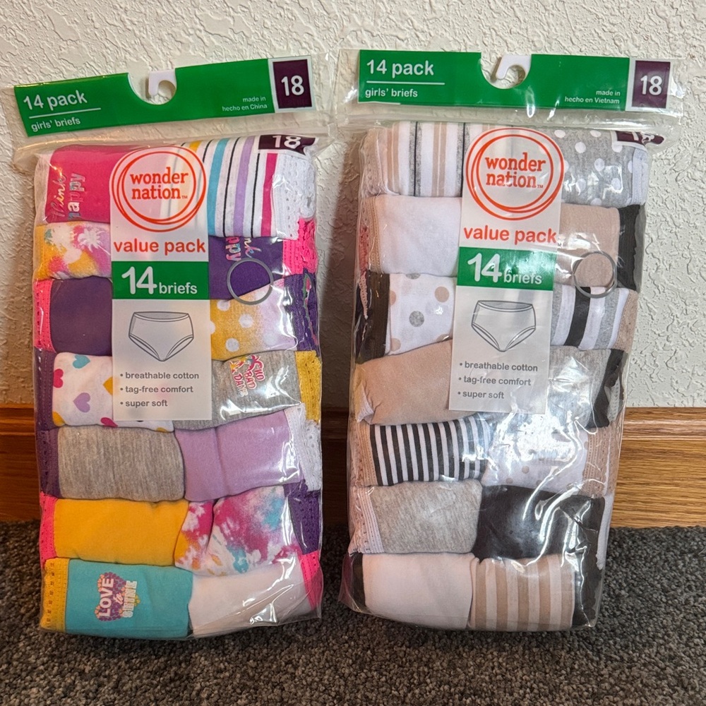 Wonder Nation Girls' 14 pack briefs Bright Multicolor & Neutrals